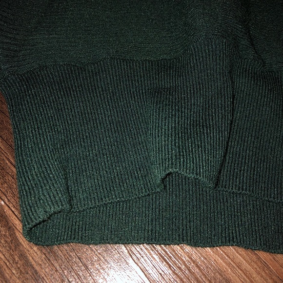 Dark green sweater - Picture 2 of 3